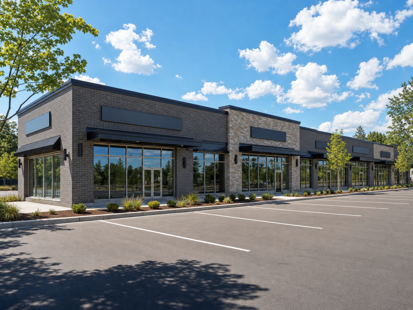 Multi-tenant retail plaza